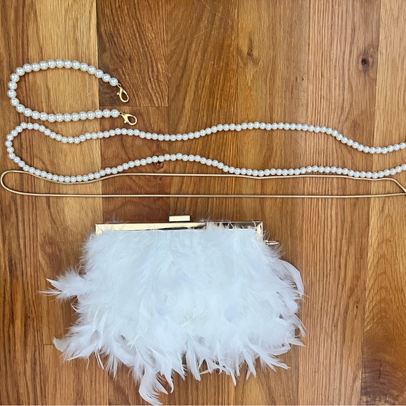 BHLDN Handbags - BHLDN Feather purse with pearl/chain straps